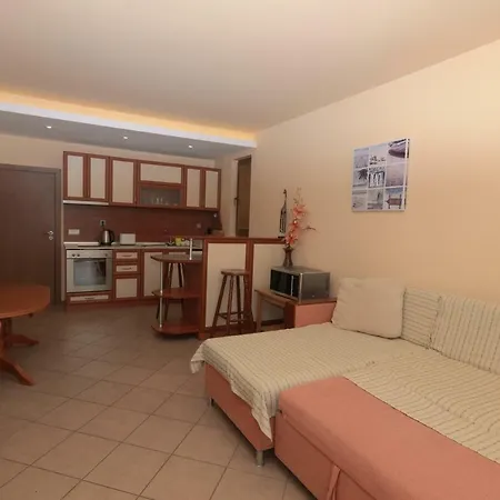 Apartment In Sundance Village *